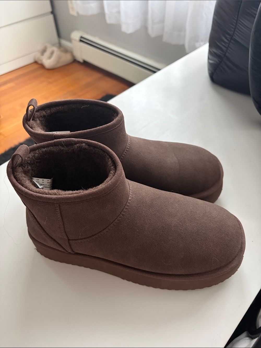 American Eagle Platform Uggs